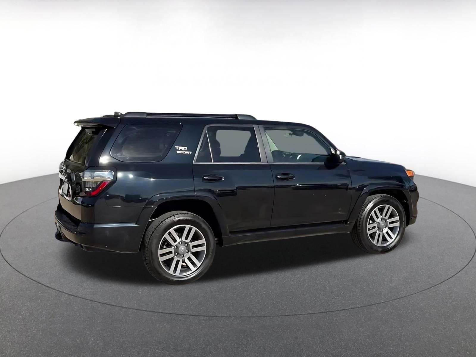 Thumbnail: 2024 Toyota 4Runner - 15