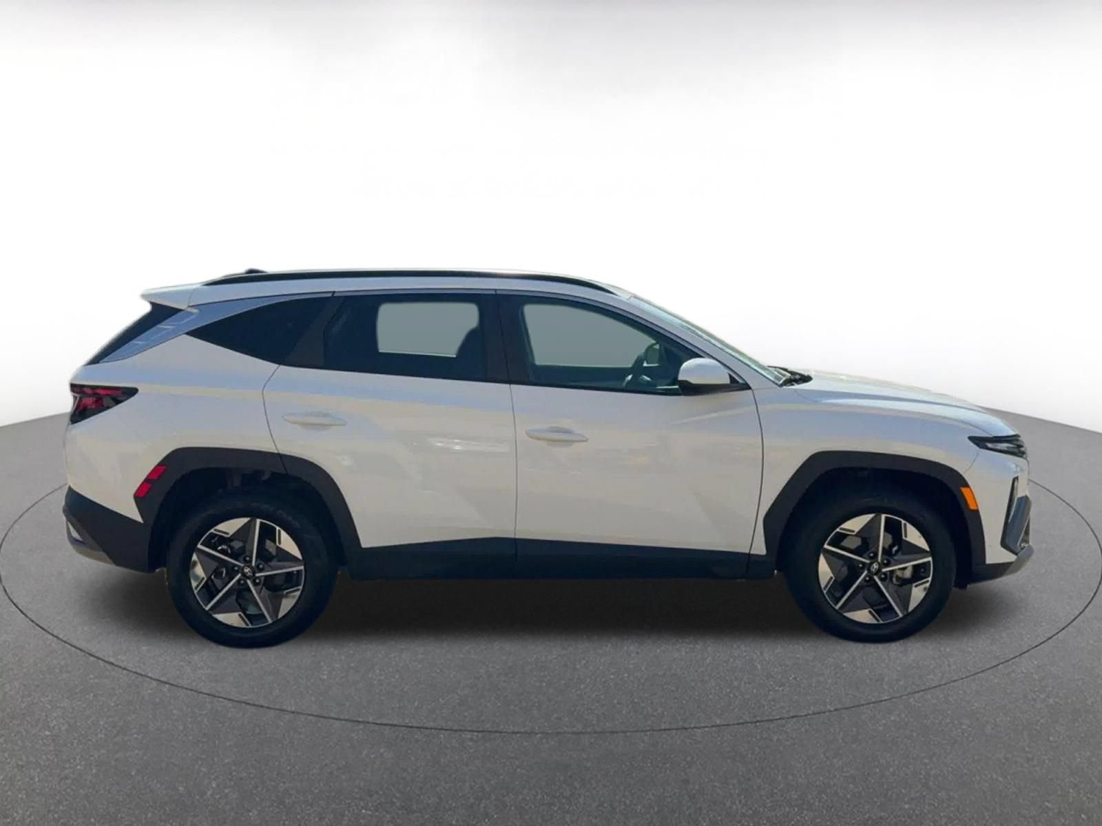 Thumbnail: 2025 Hyundai Tucson - 13