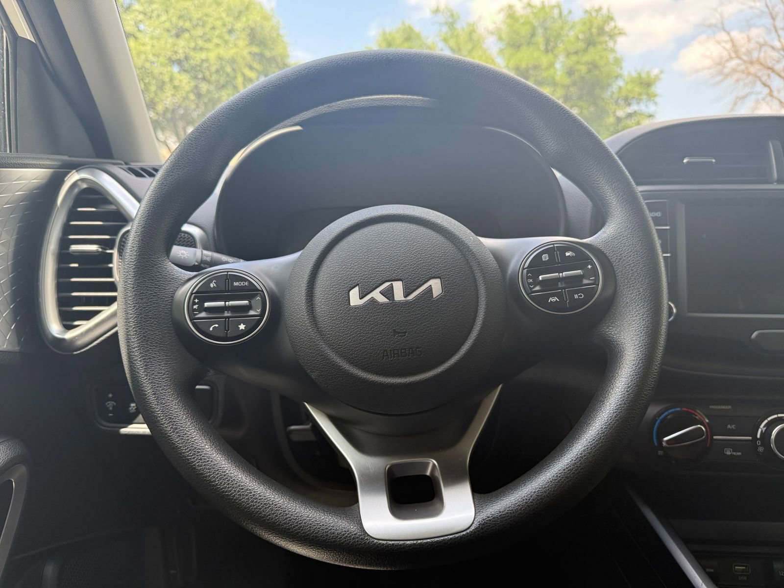 Thumbnail: 2025 Kia Soul - 28