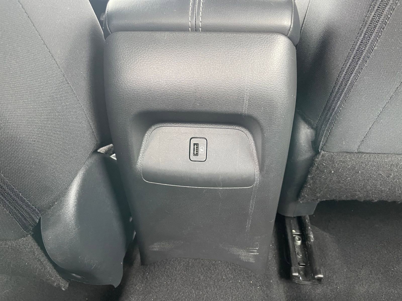 Thumbnail: 2025 Nissan Sentra - 25