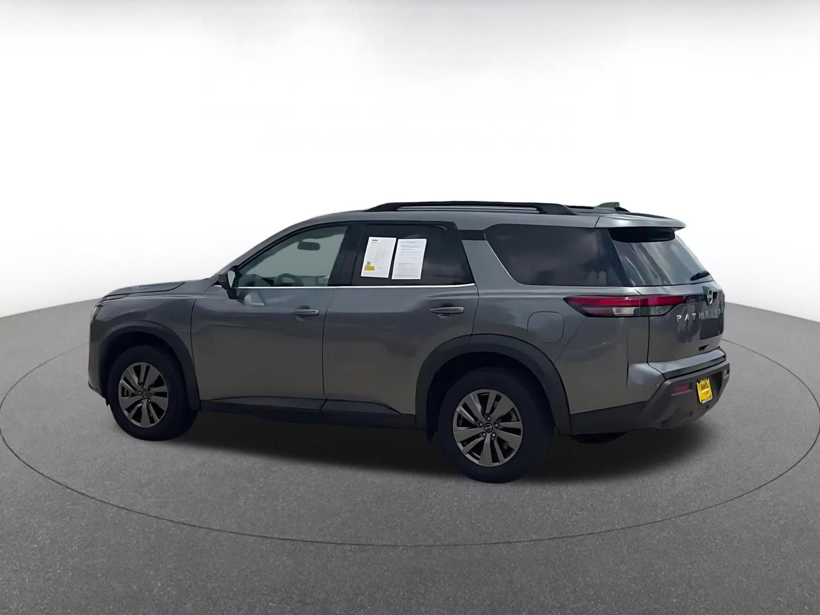 Thumbnail: 2025 Nissan Pathfinder - 10