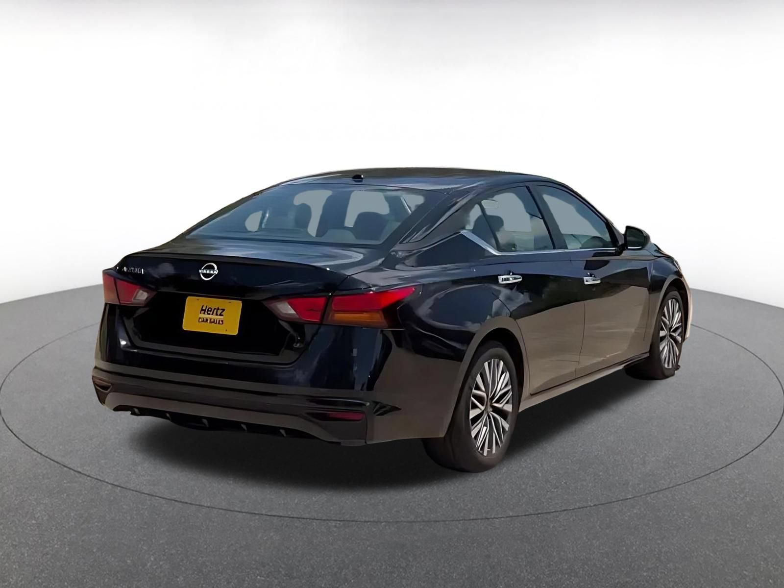 Thumbnail: 2025 Nissan Altima - 15