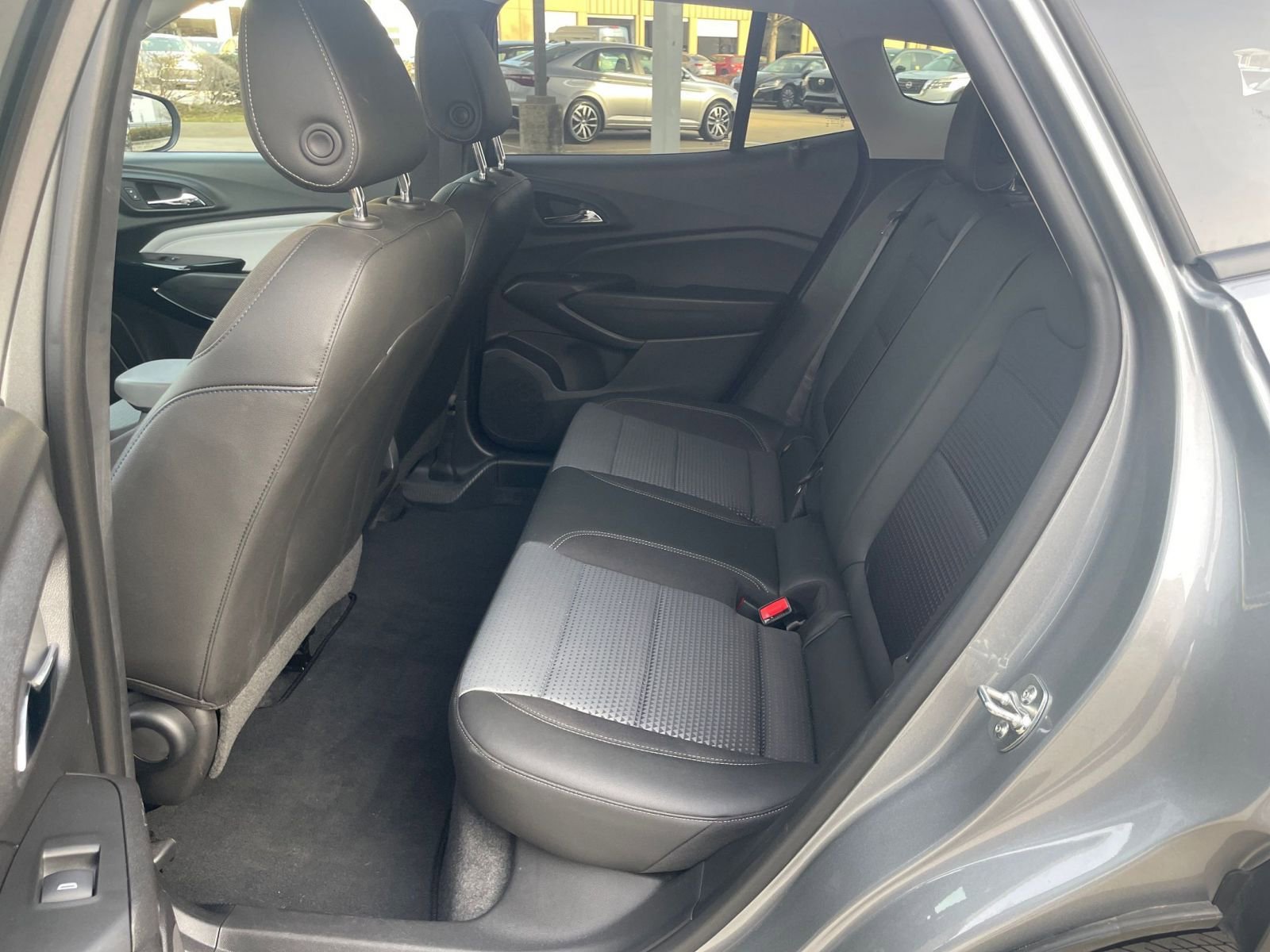 Thumbnail: 2025 Chevrolet Trax - 28