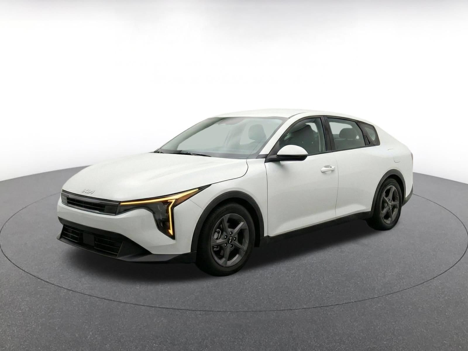Thumbnail: 2025 Kia K4 - 3
