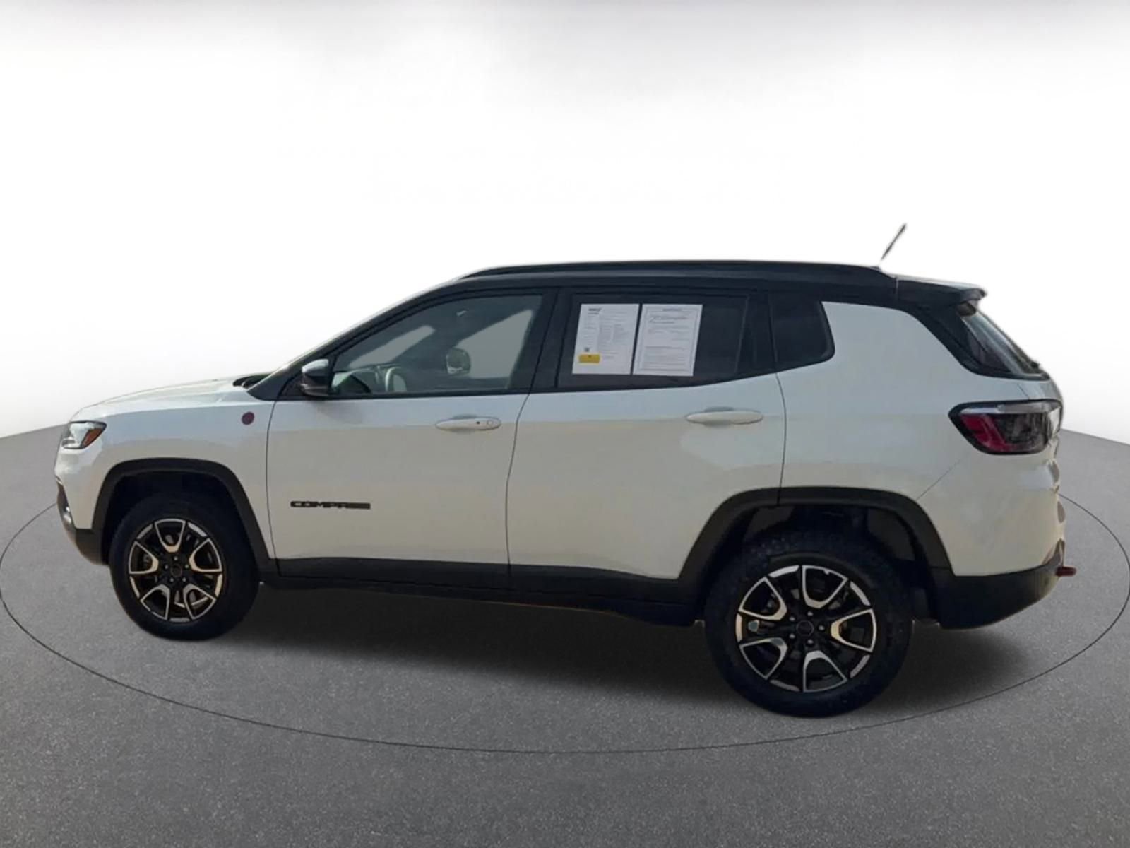 Thumbnail: 2025 Jeep Compass - 10