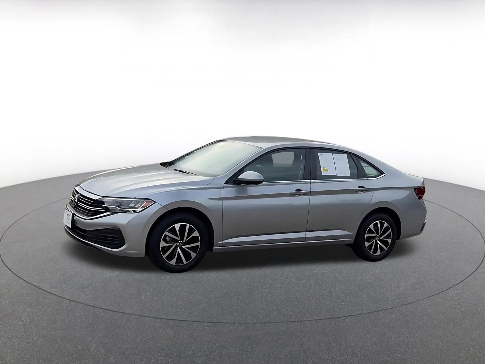 Thumbnail: 2024 Volkswagen Jetta - 11