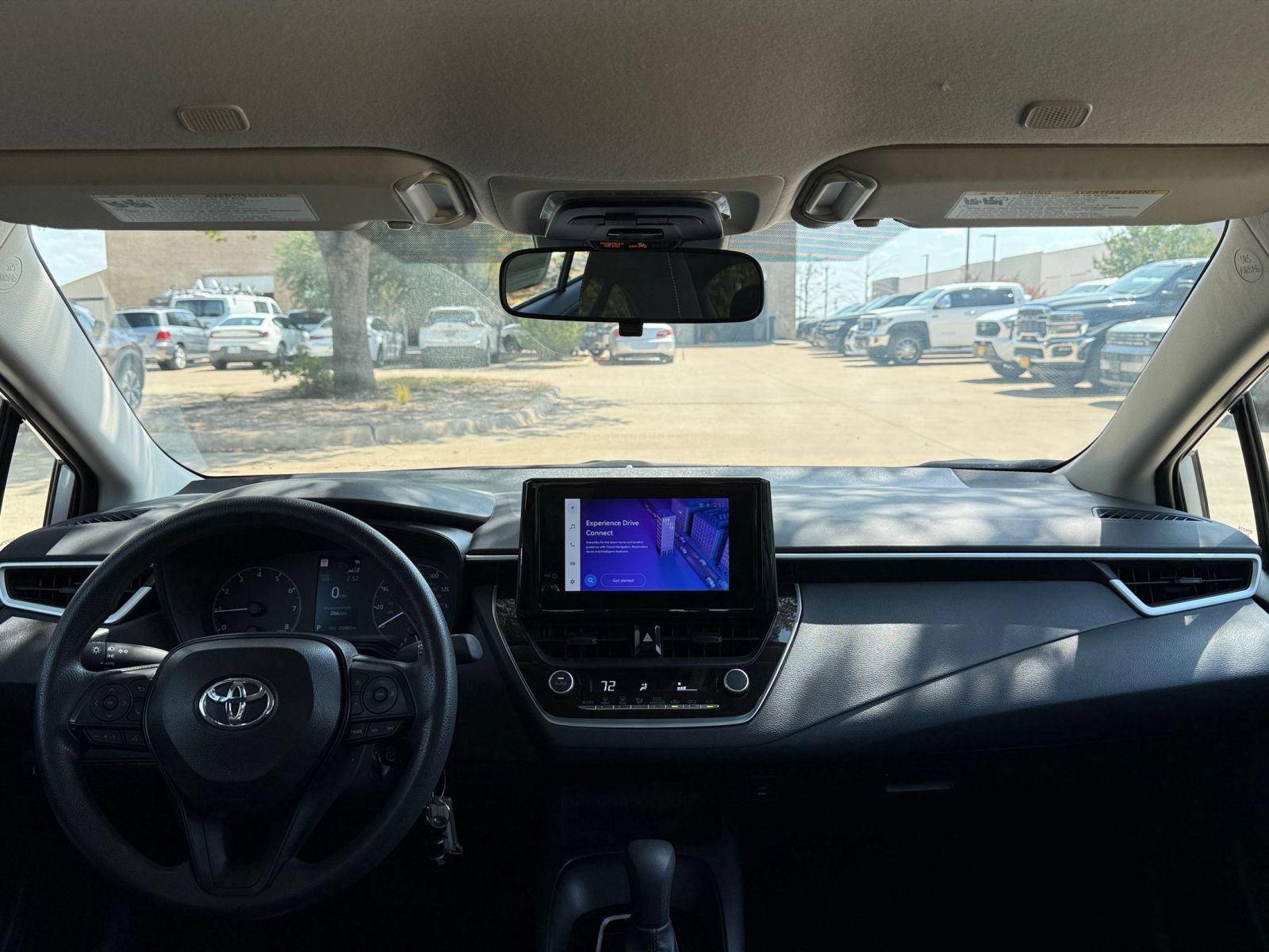 Thumbnail: 2025 Toyota Corolla - 32