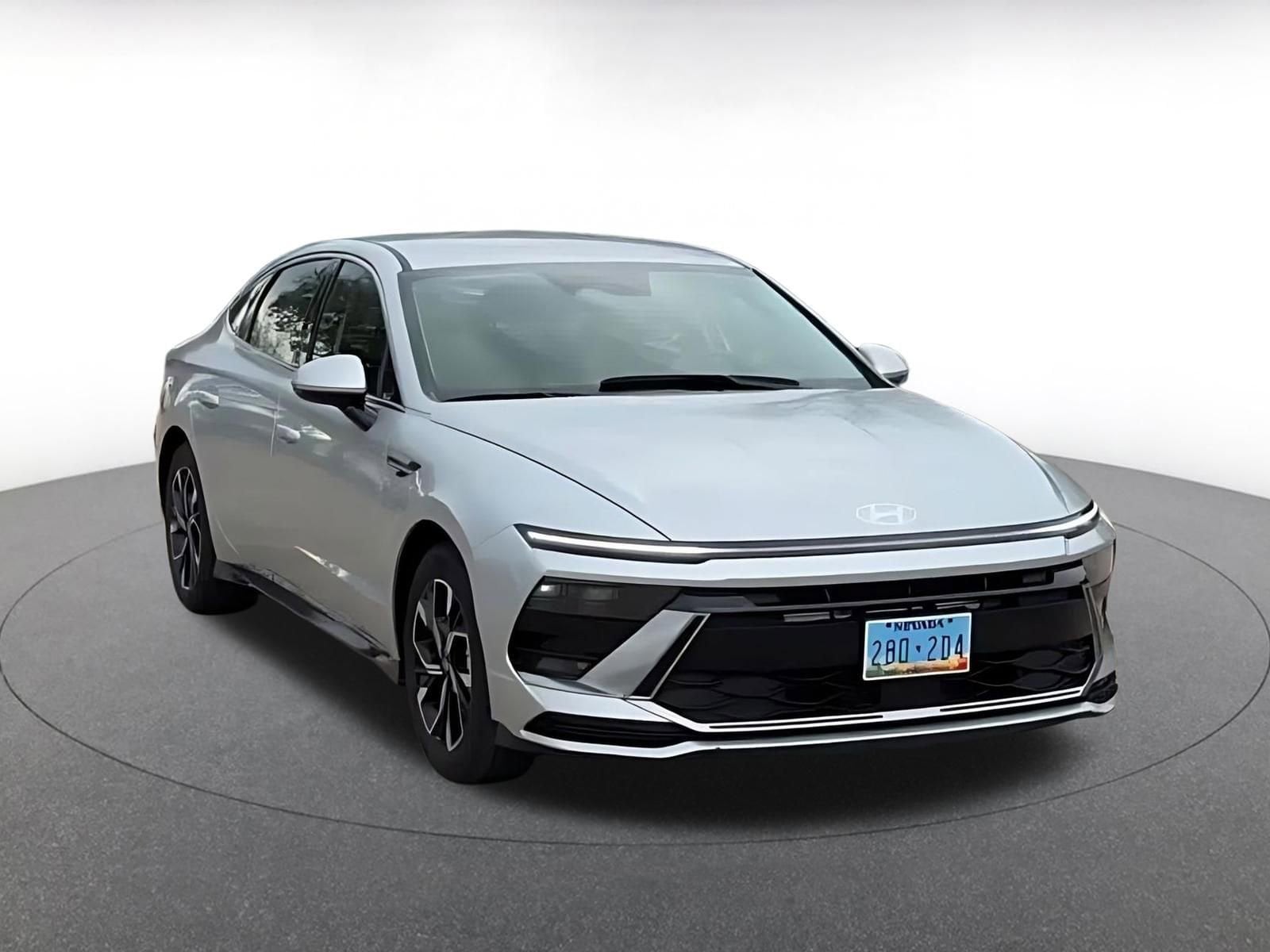 Thumbnail: 2025 Hyundai Sonata - 3