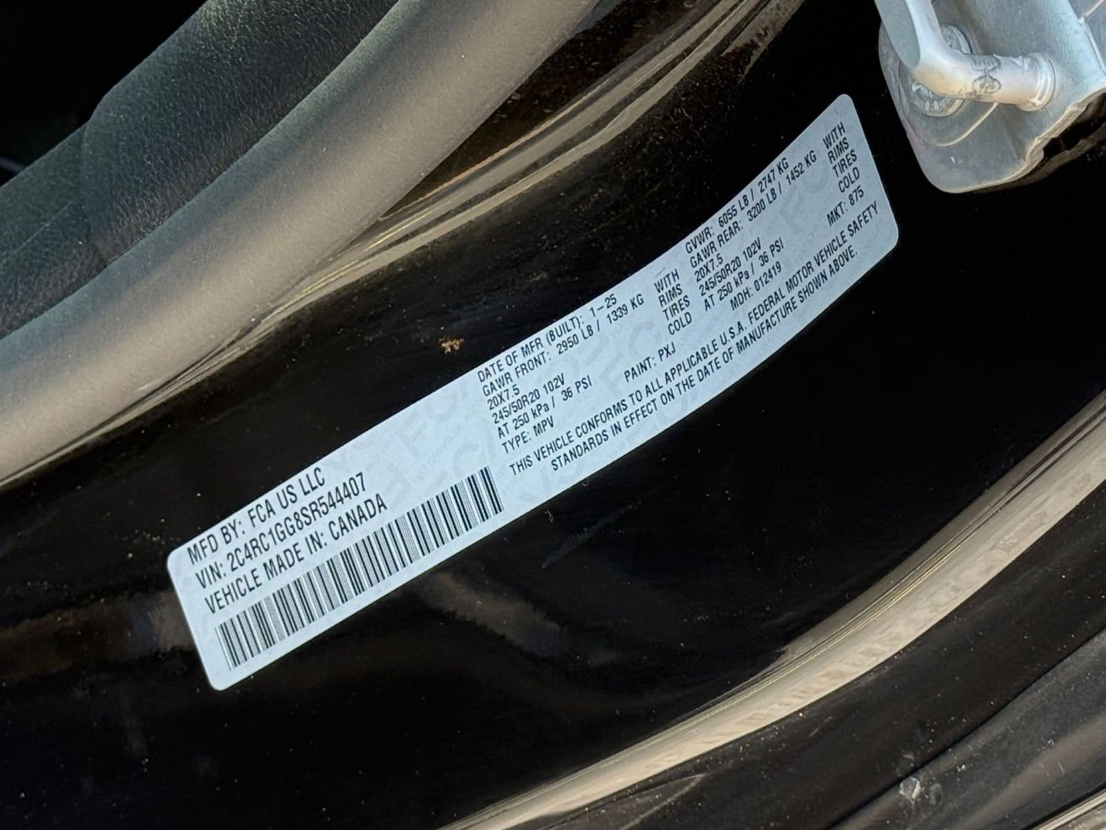 Thumbnail: 2025 Chrysler Pacifica - 33