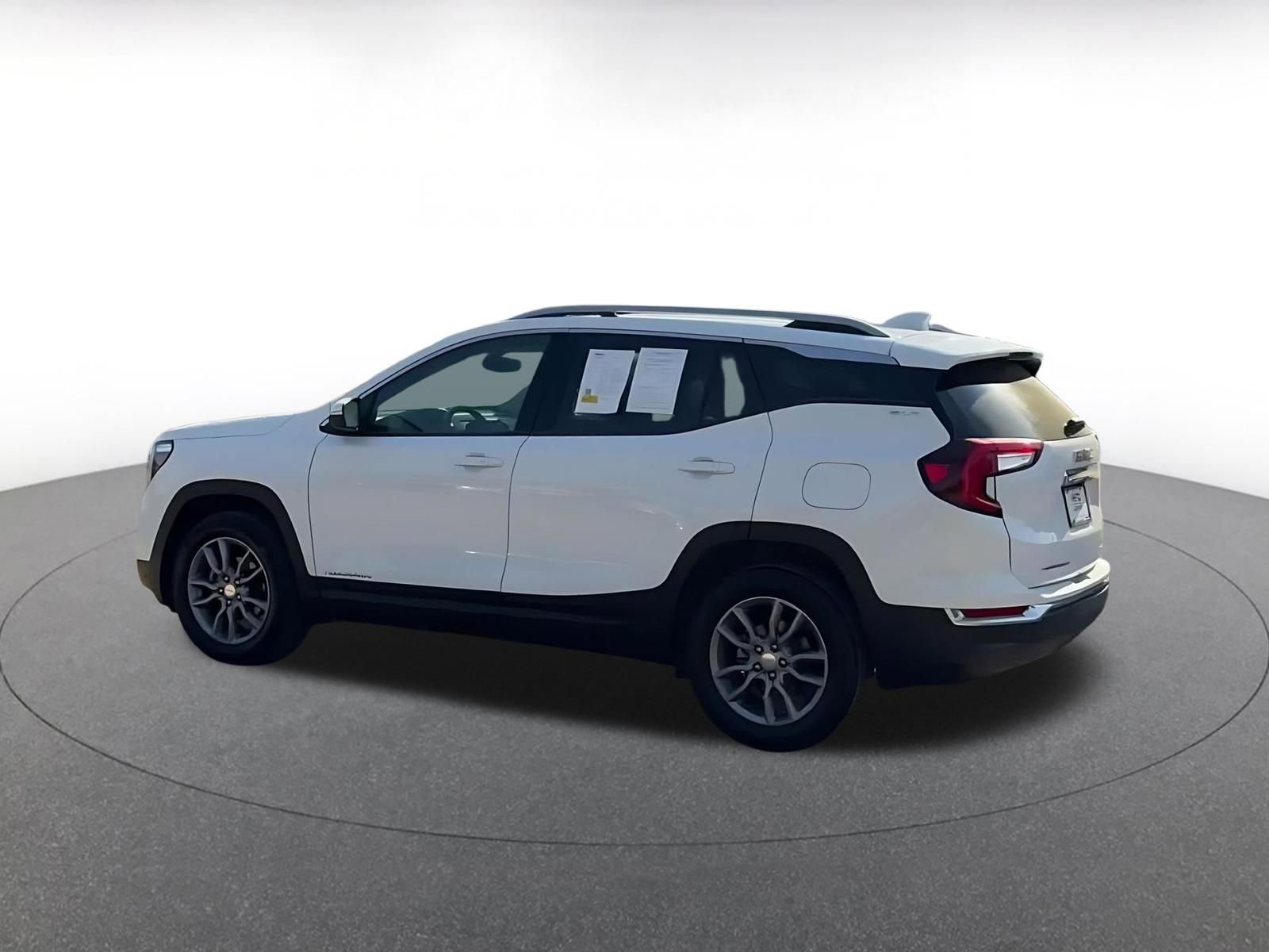 Thumbnail: 2024 GMC Terrain - 10