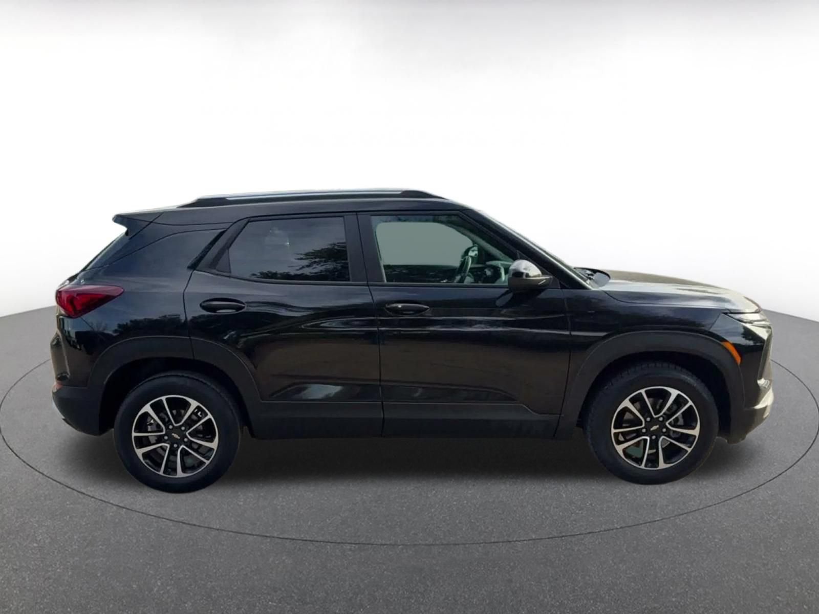 Thumbnail: 2025 Chevrolet TrailBlazer - 15