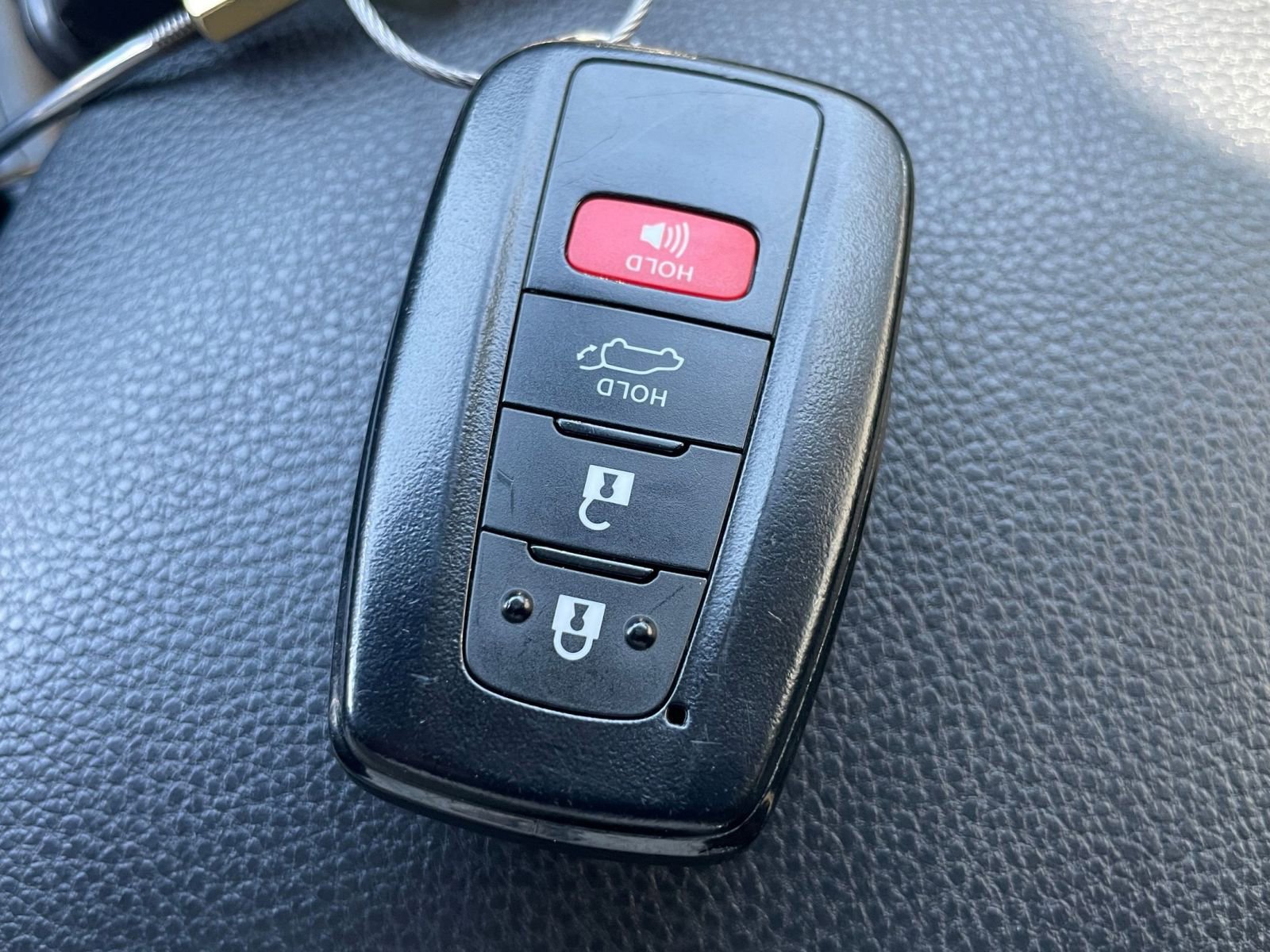 Thumbnail: 2025 Toyota RAV4 - 28