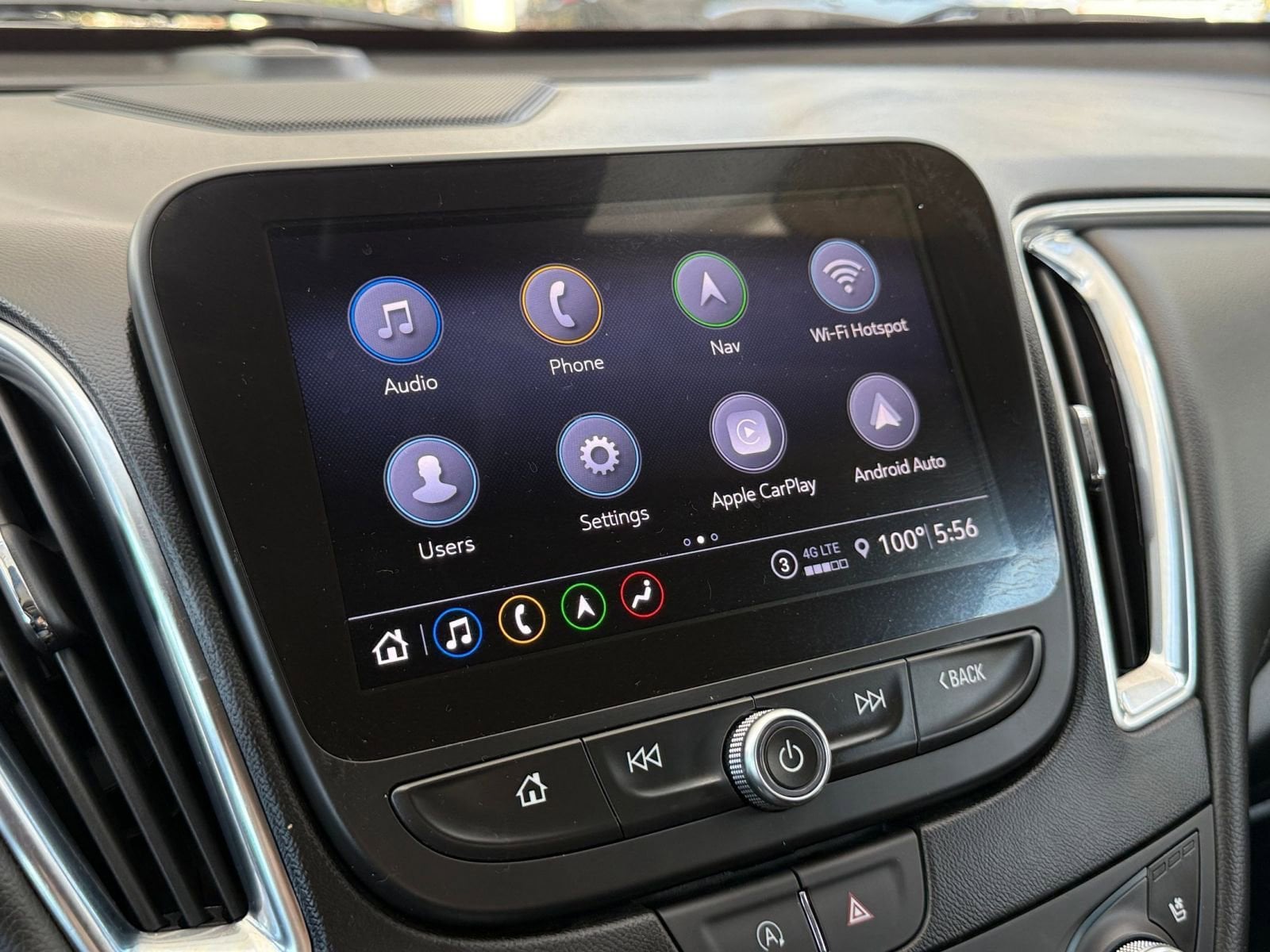 Thumbnail: 2024 Chevrolet Malibu - 21