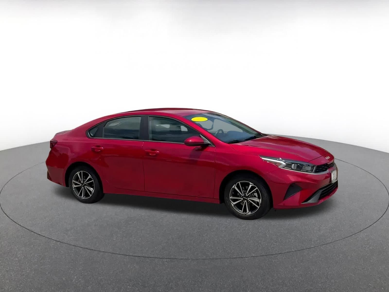 Thumbnail: 2024 Kia Forte - 2