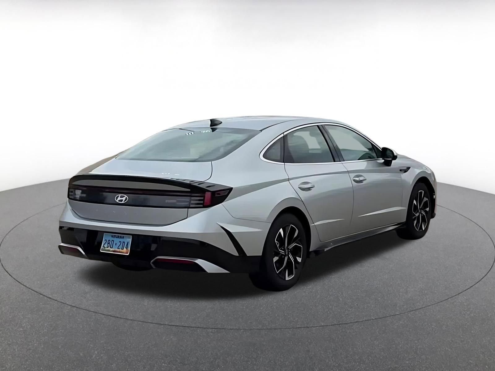 Thumbnail: 2025 Hyundai Sonata - 9