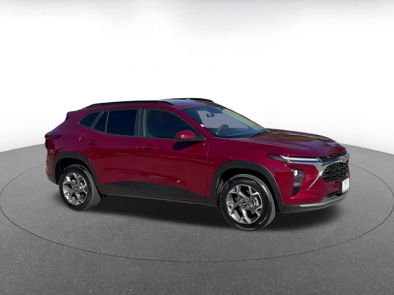 Thumbnail: 2025 Chevrolet Trax - 2