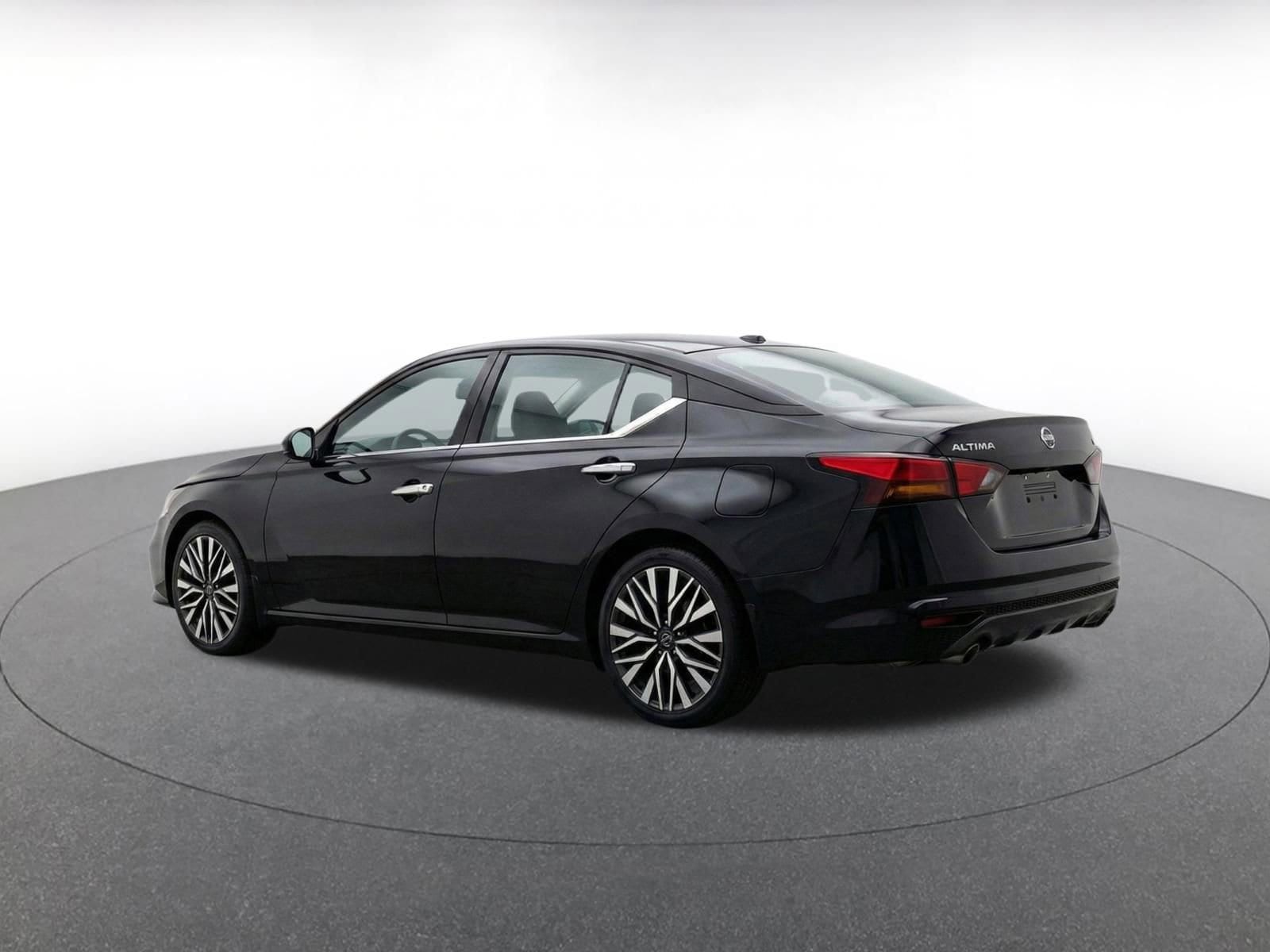 Thumbnail: 2025 Nissan Altima - 7