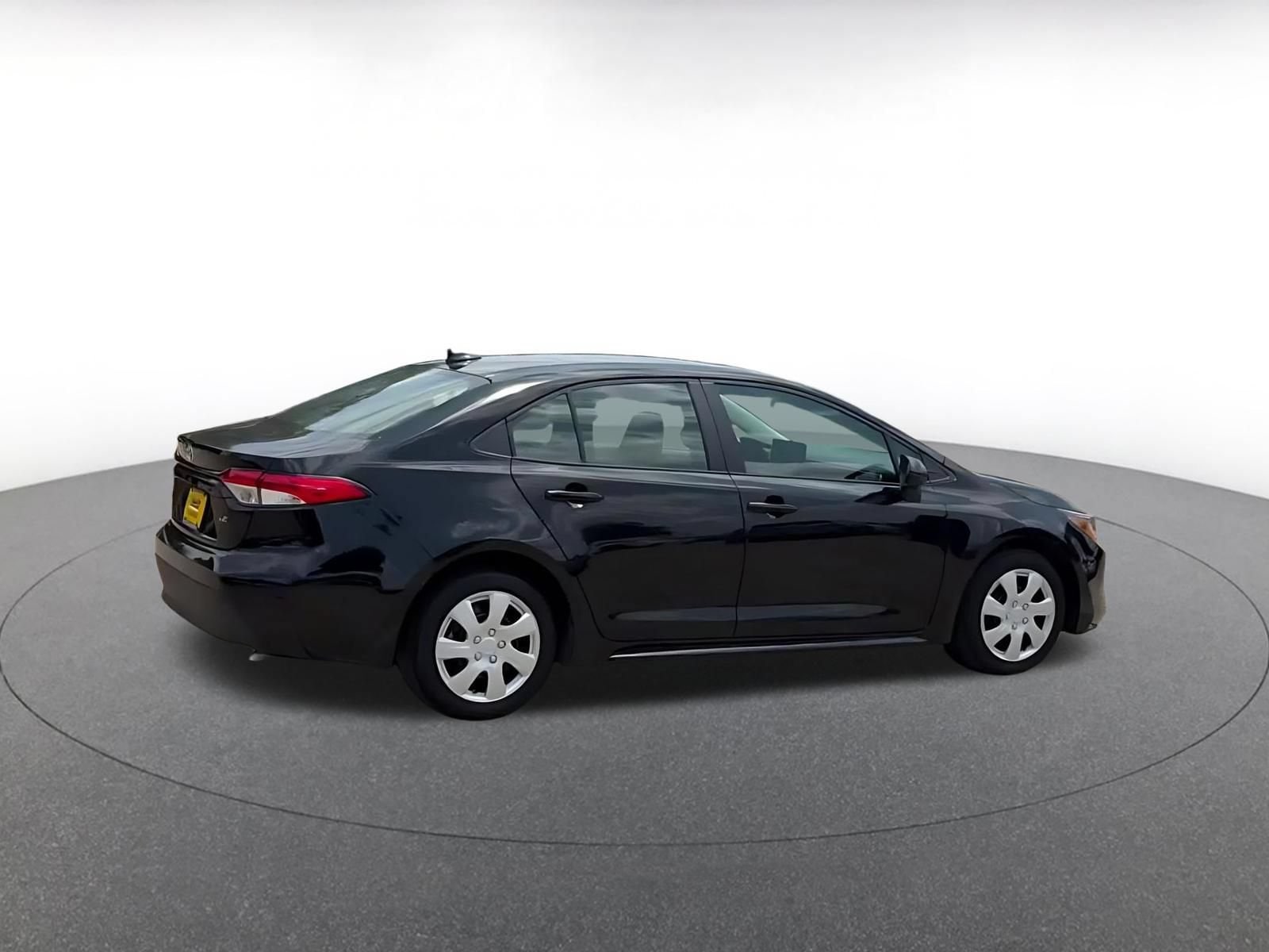Thumbnail: 2025 Toyota Corolla - 15