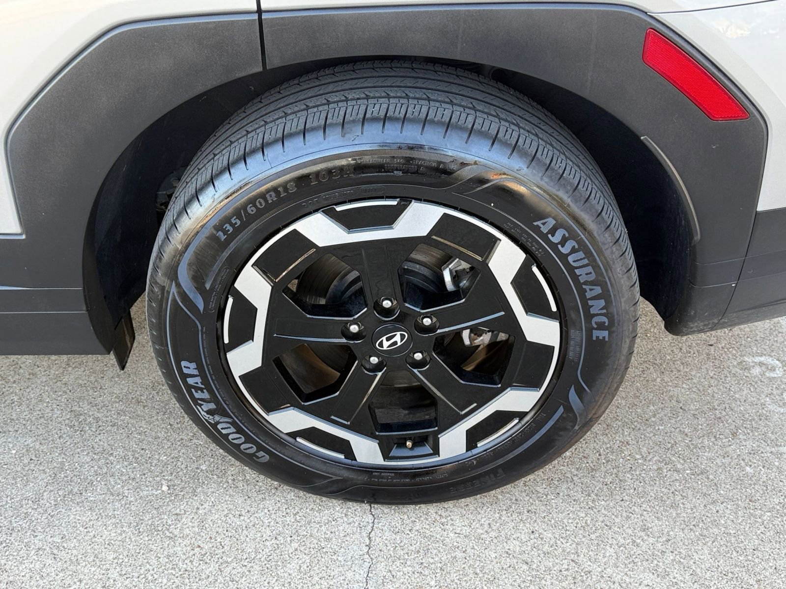 Thumbnail: 2025 Hyundai Santa Fe - 30