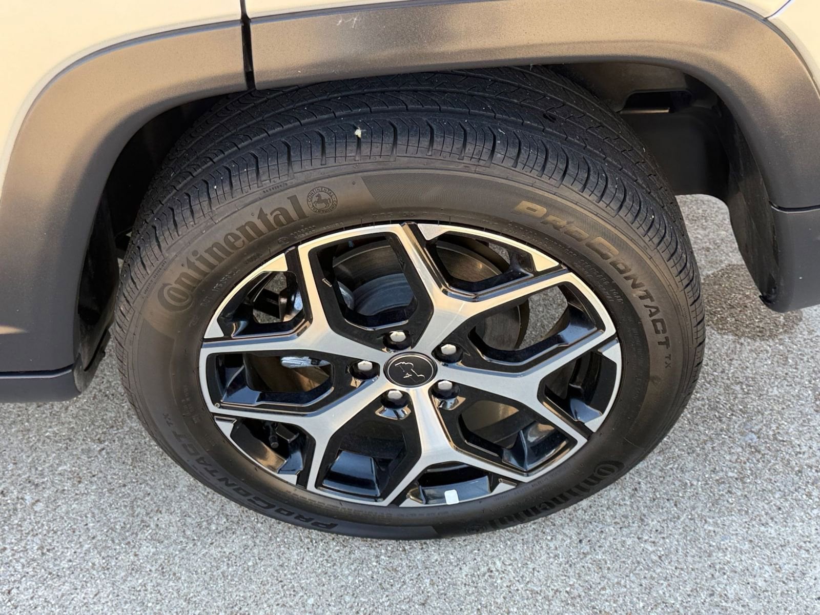 Thumbnail: 2025 Jeep Compass - 30