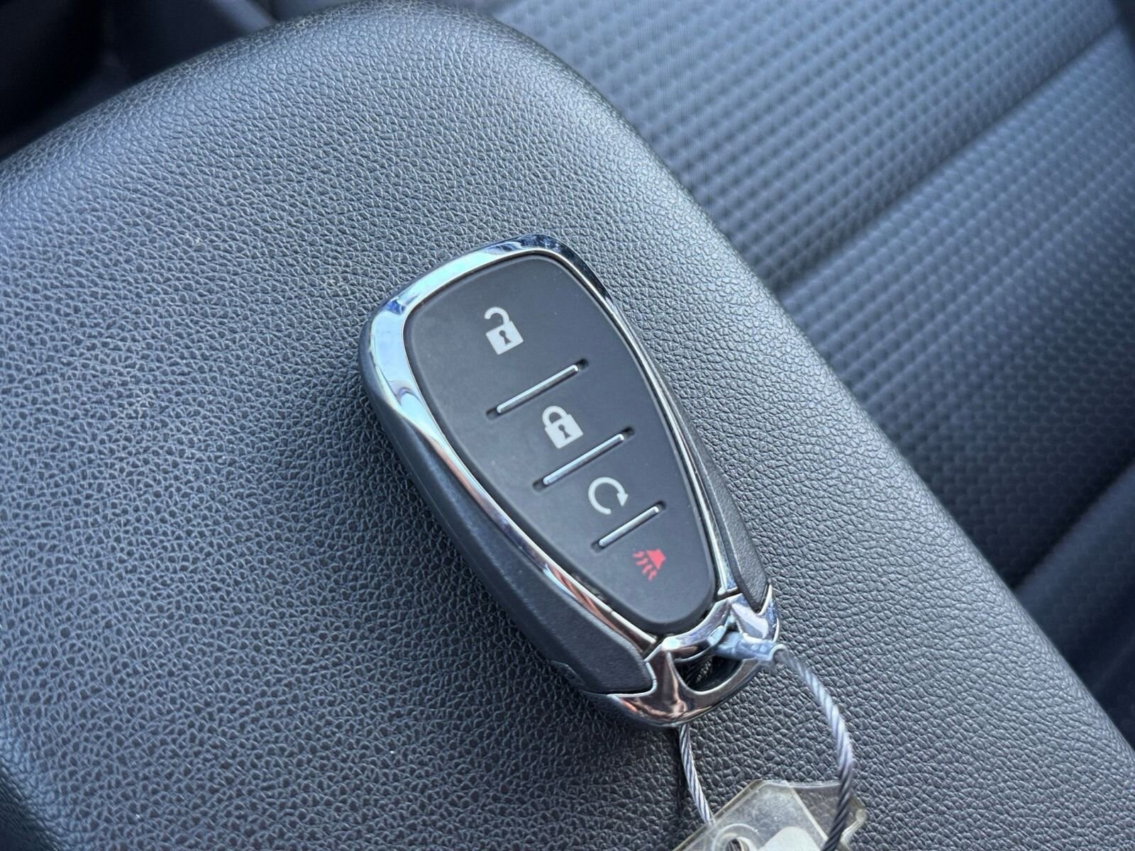 Thumbnail: 2025 Chevrolet Trax - 21