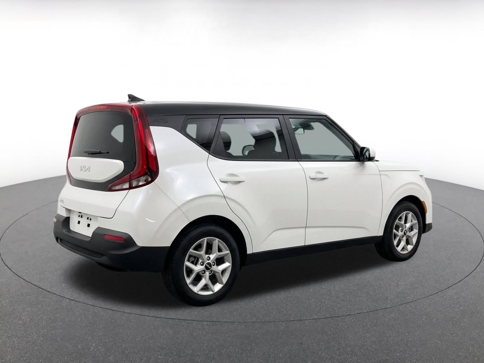 Thumbnail: 2025 Kia Soul - 9