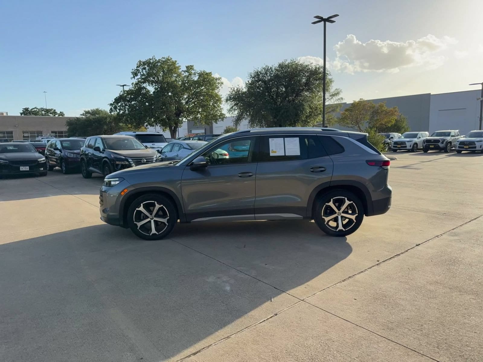 Thumbnail: 2026 Volkswagen Tiguan - 8