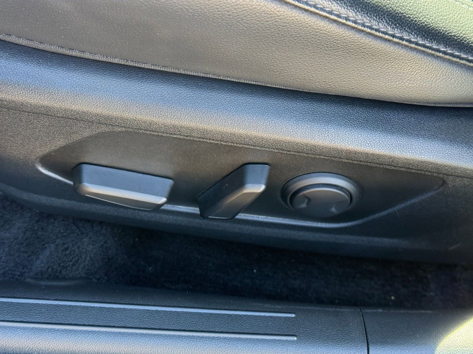 Thumbnail: 2025 Hyundai Elantra - 24