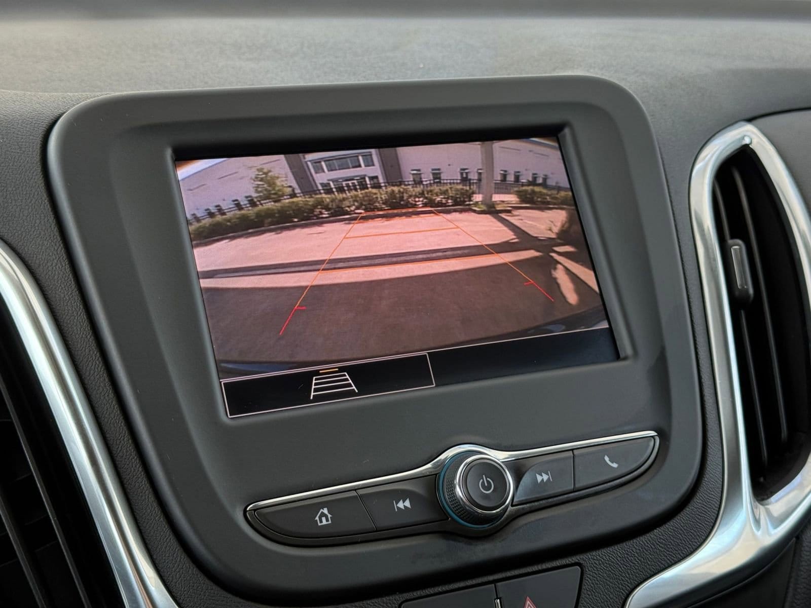 Thumbnail: 2024 Chevrolet Equinox - 17