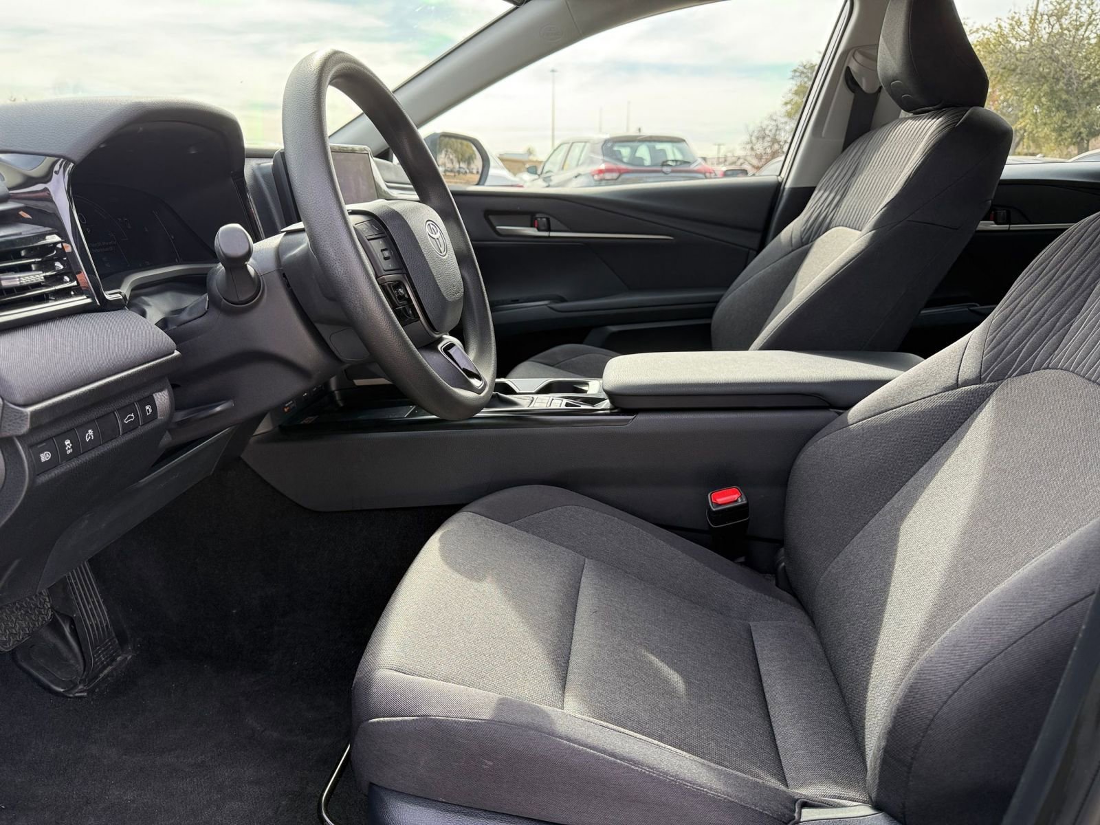 Thumbnail: 2025 Toyota Camry - 28