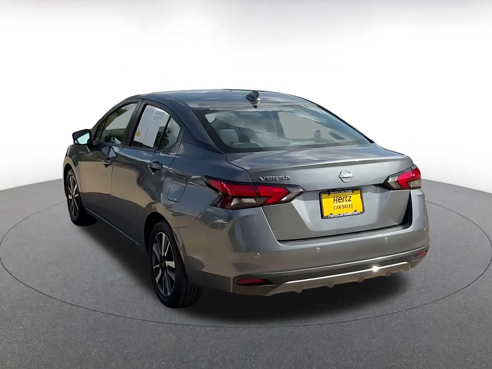2025 Nissan Versa Sedan SV - Photo 9