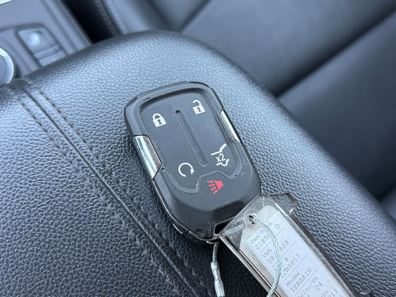 Thumbnail: 2024 GMC Terrain - 21