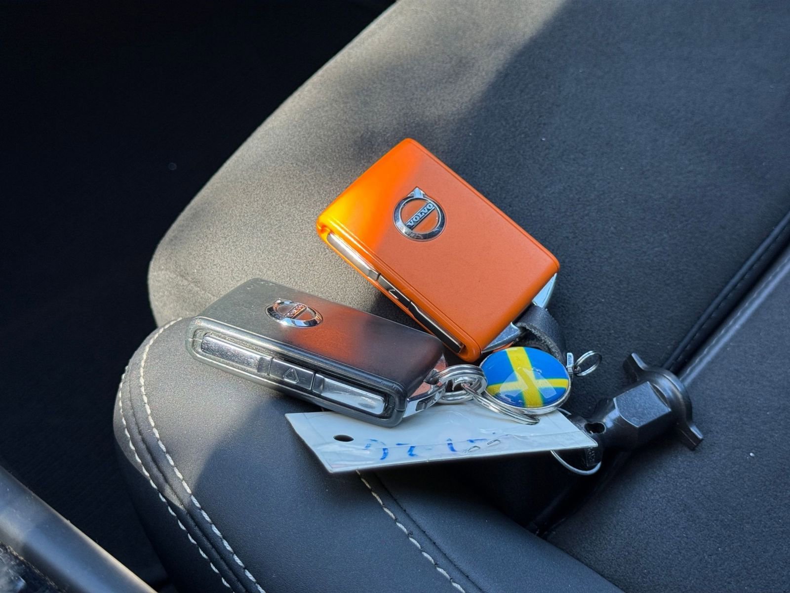 Thumbnail: 2023 Volvo XC40 - 27