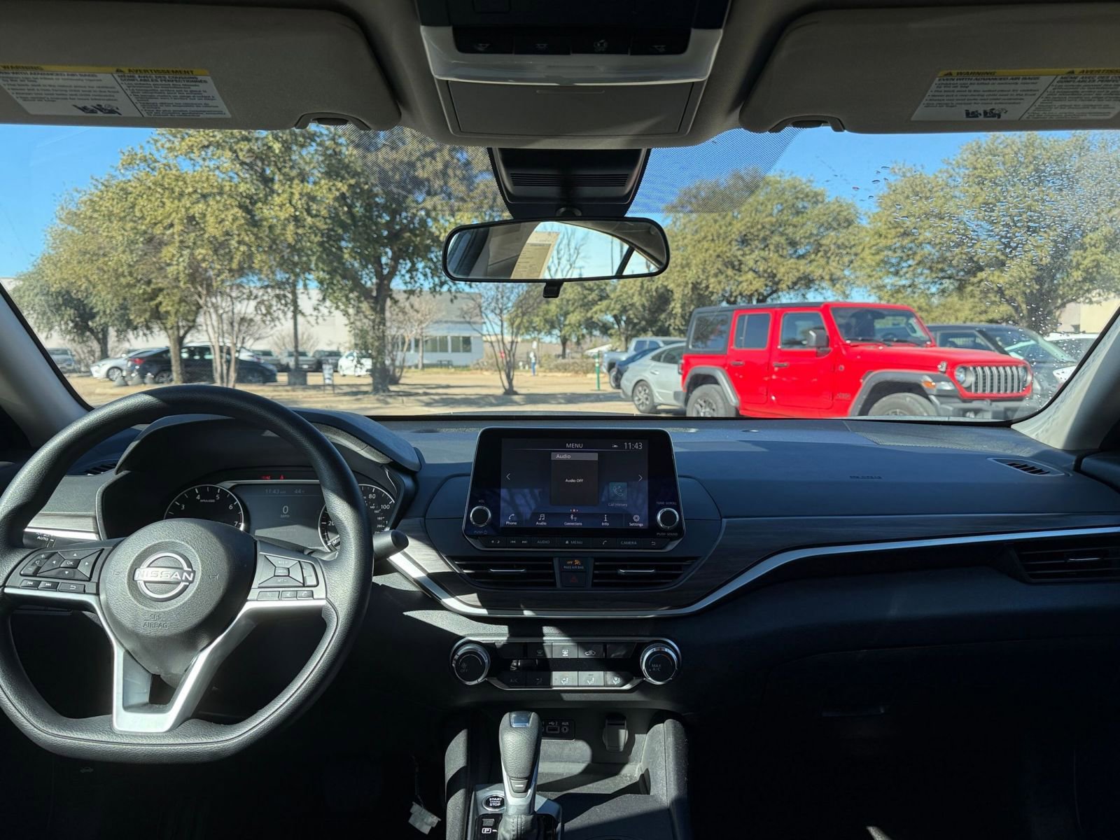 Thumbnail: 2025 Nissan Altima - 33