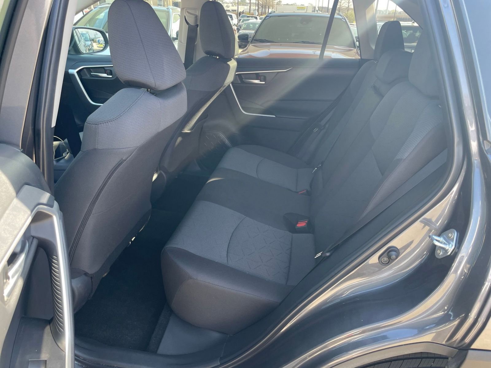 Thumbnail: 2025 Toyota RAV4 - 29