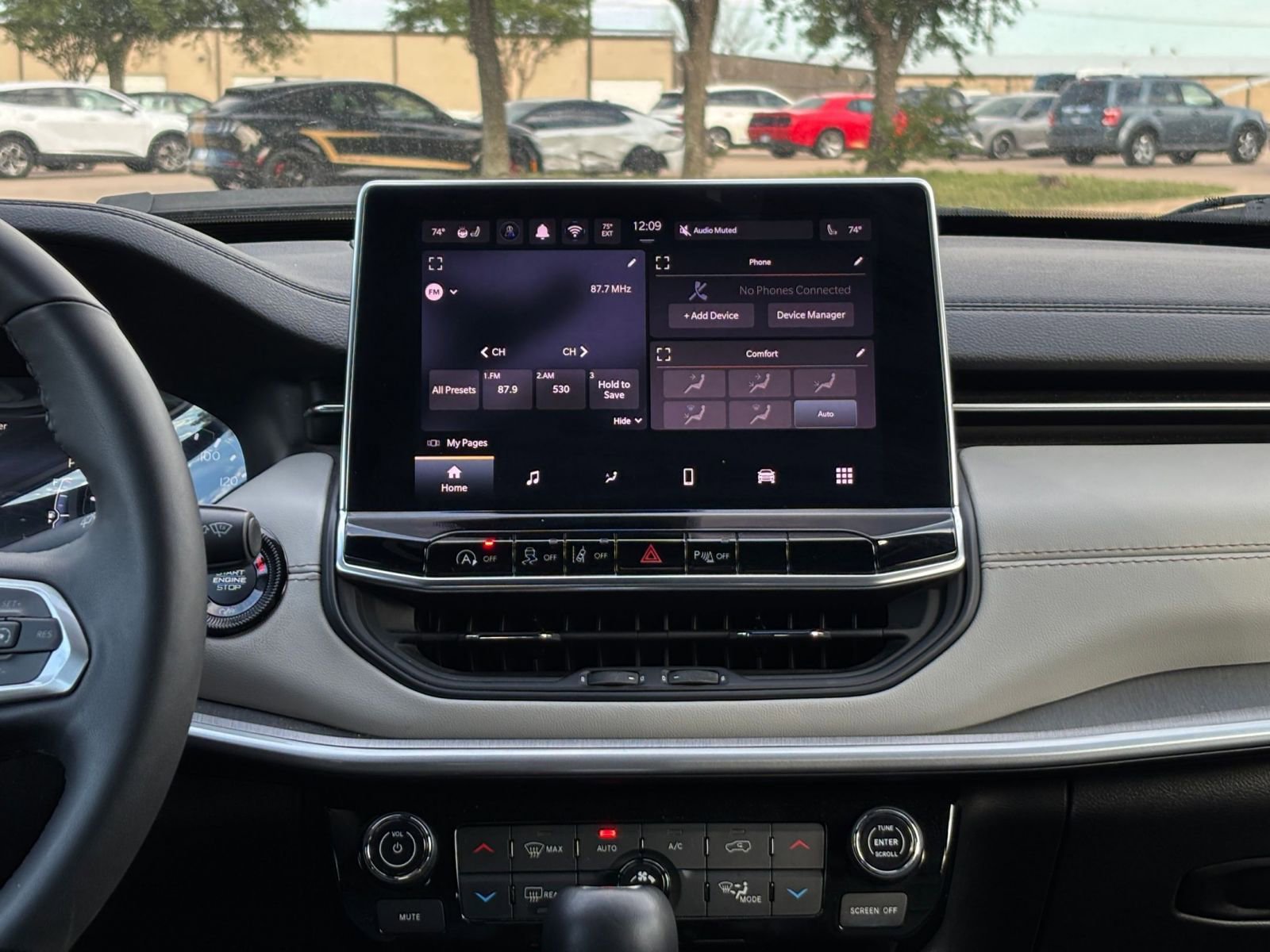 Thumbnail: 2025 Jeep Compass - 17