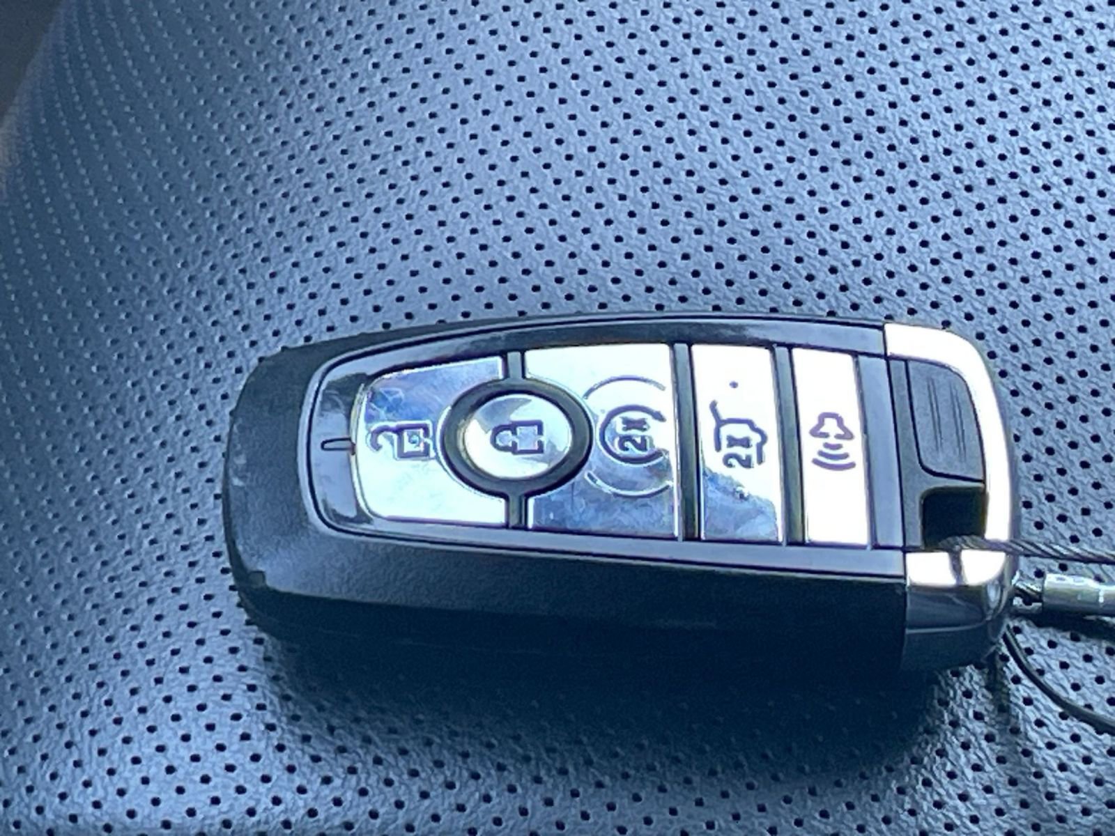 Thumbnail: 2024 Lincoln Navigator - 22