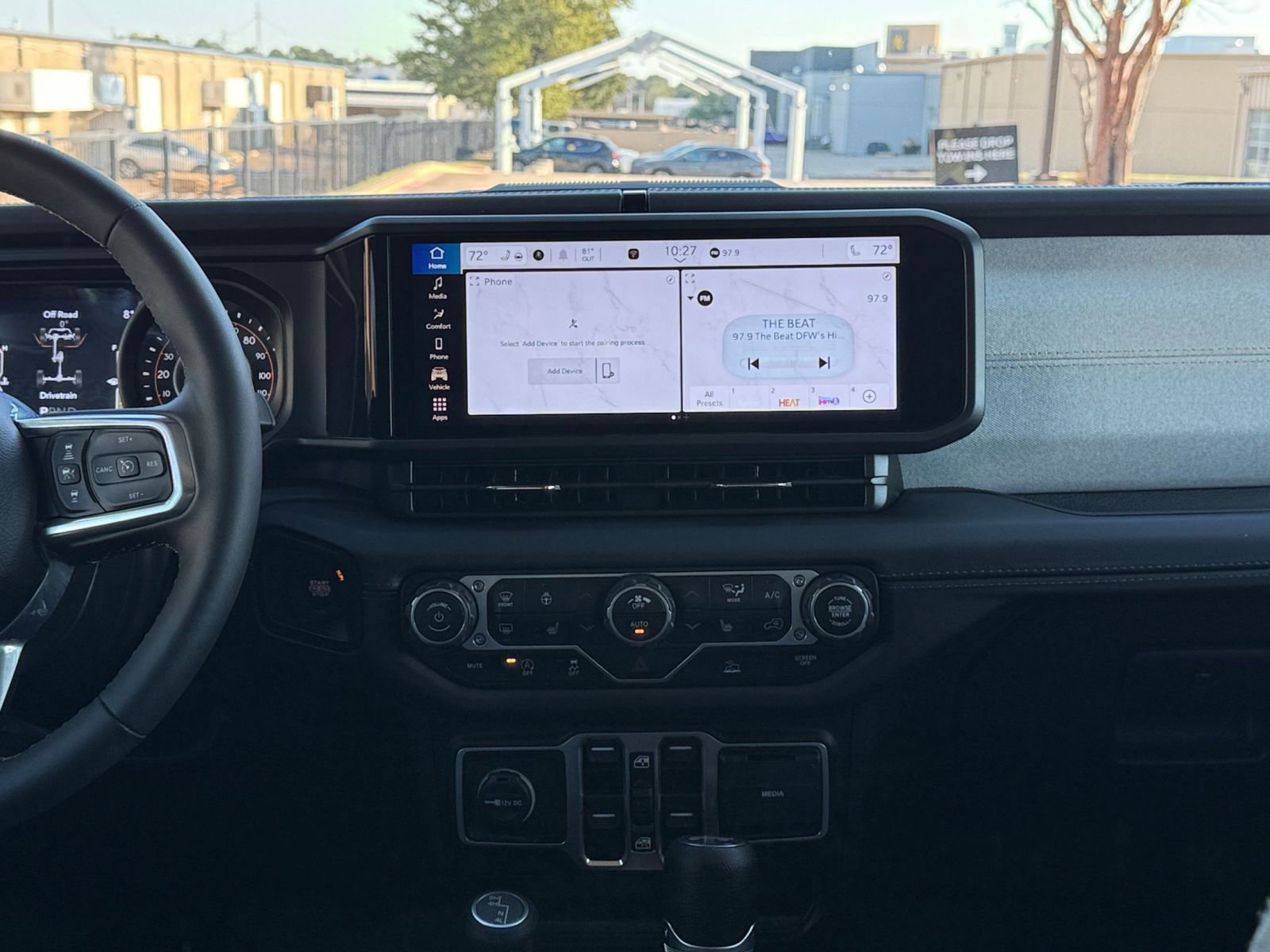 Thumbnail: 2025 Jeep Wrangler - 18