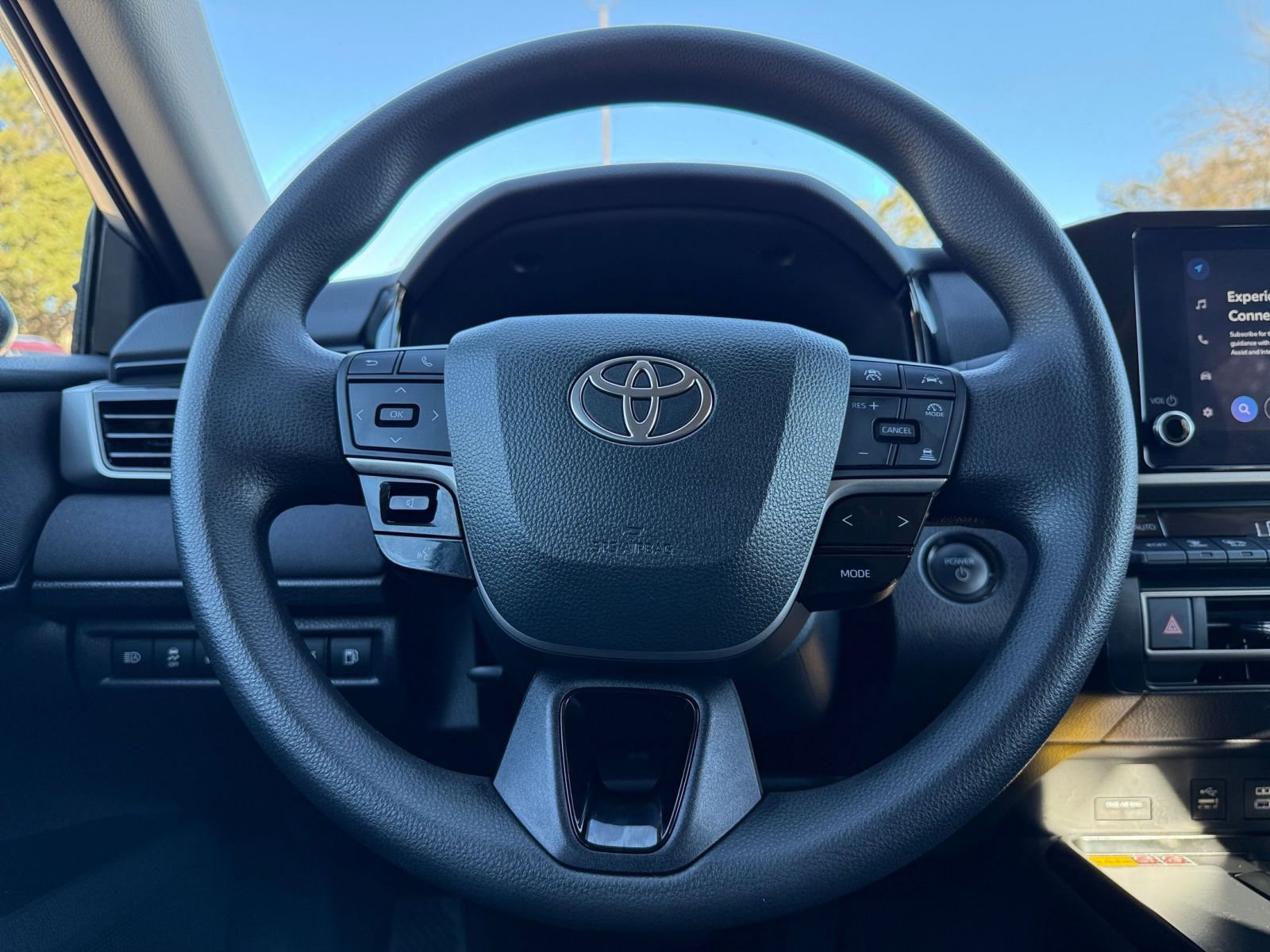 Thumbnail: 2025 Toyota Camry - 28