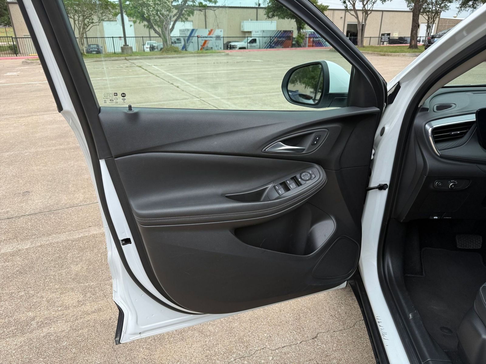 Thumbnail: 2025 Buick Encore GX - 18