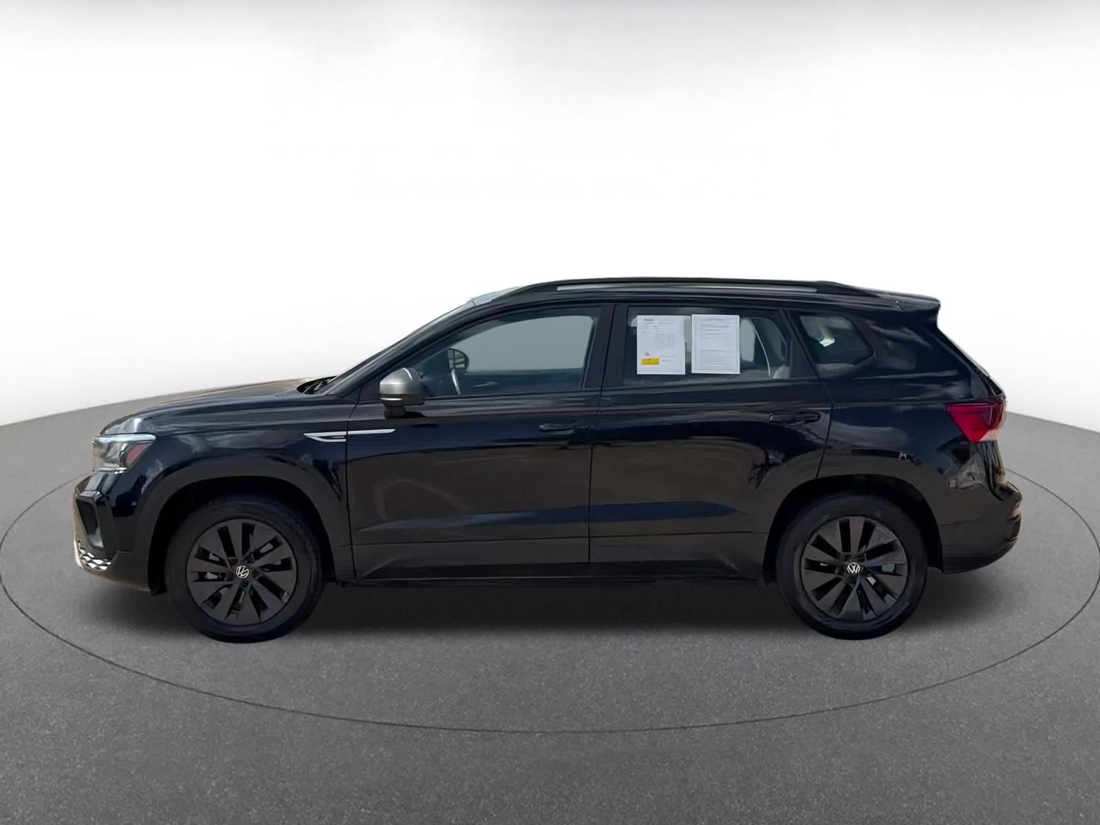 Thumbnail: 2024 Volkswagen Taos - 9