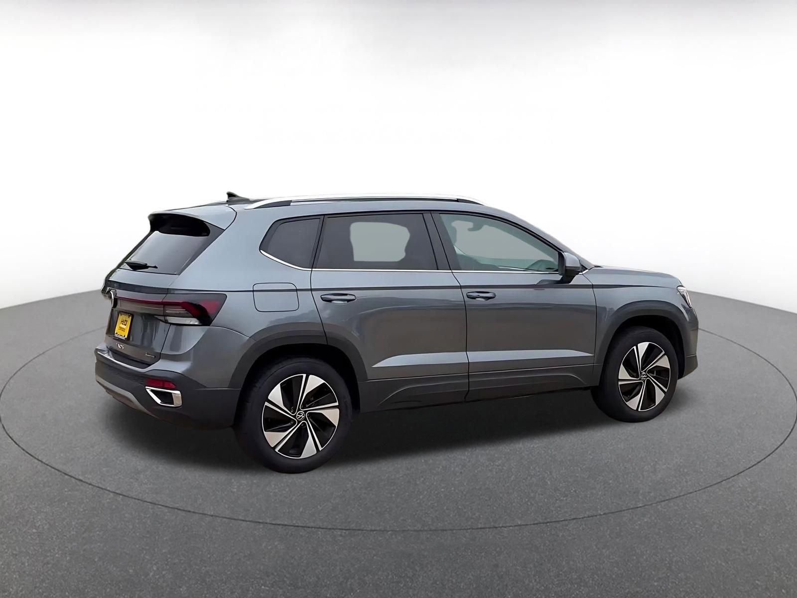 Thumbnail: 2025 Volkswagen Taos - 14