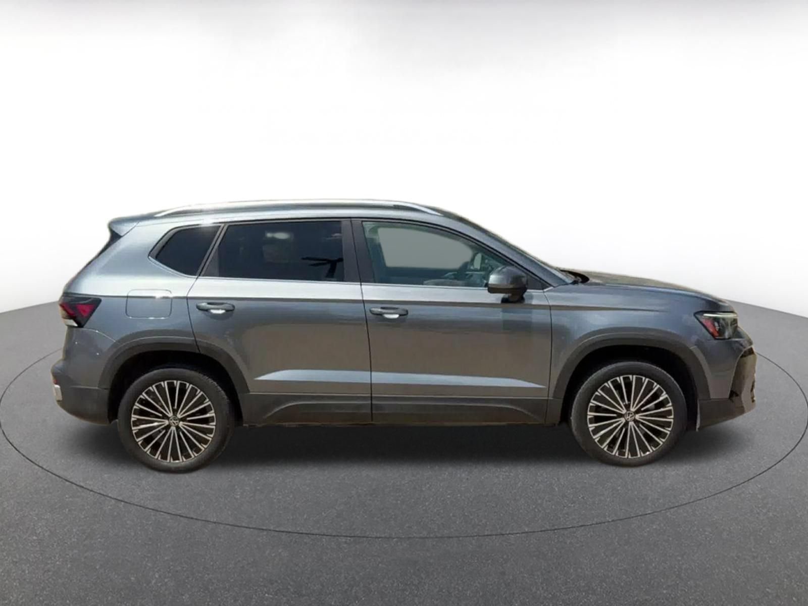 Thumbnail: 2025 Volkswagen Taos - 13
