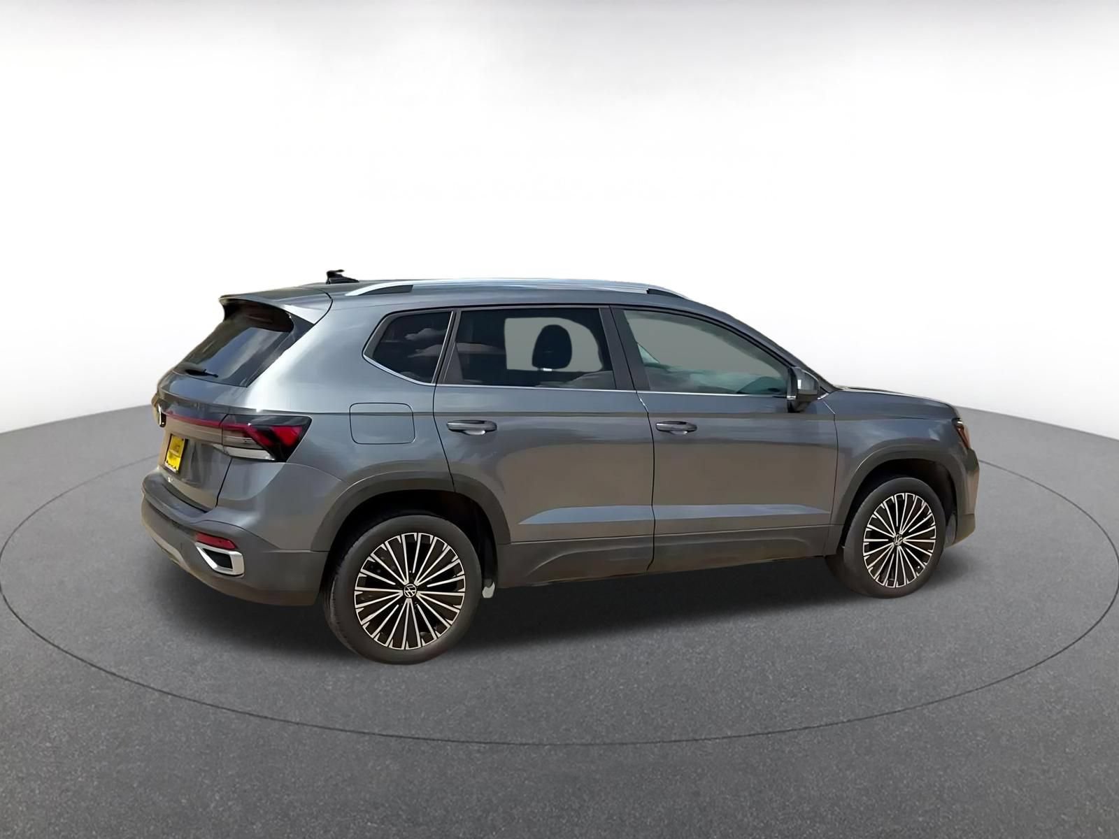 Thumbnail: 2025 Volkswagen Taos - 12