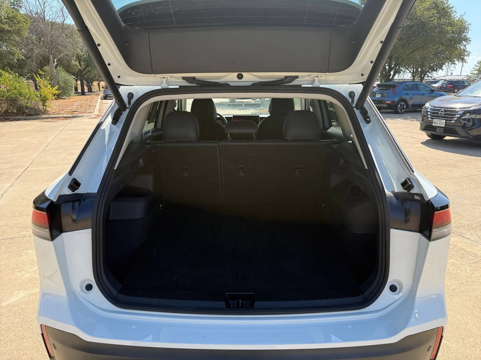 Thumbnail: 2026 Volkswagen Tiguan - 32