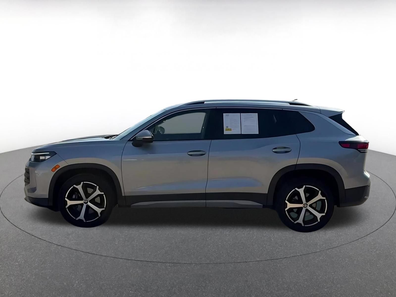 Thumbnail: 2026 Volkswagen Tiguan - 9