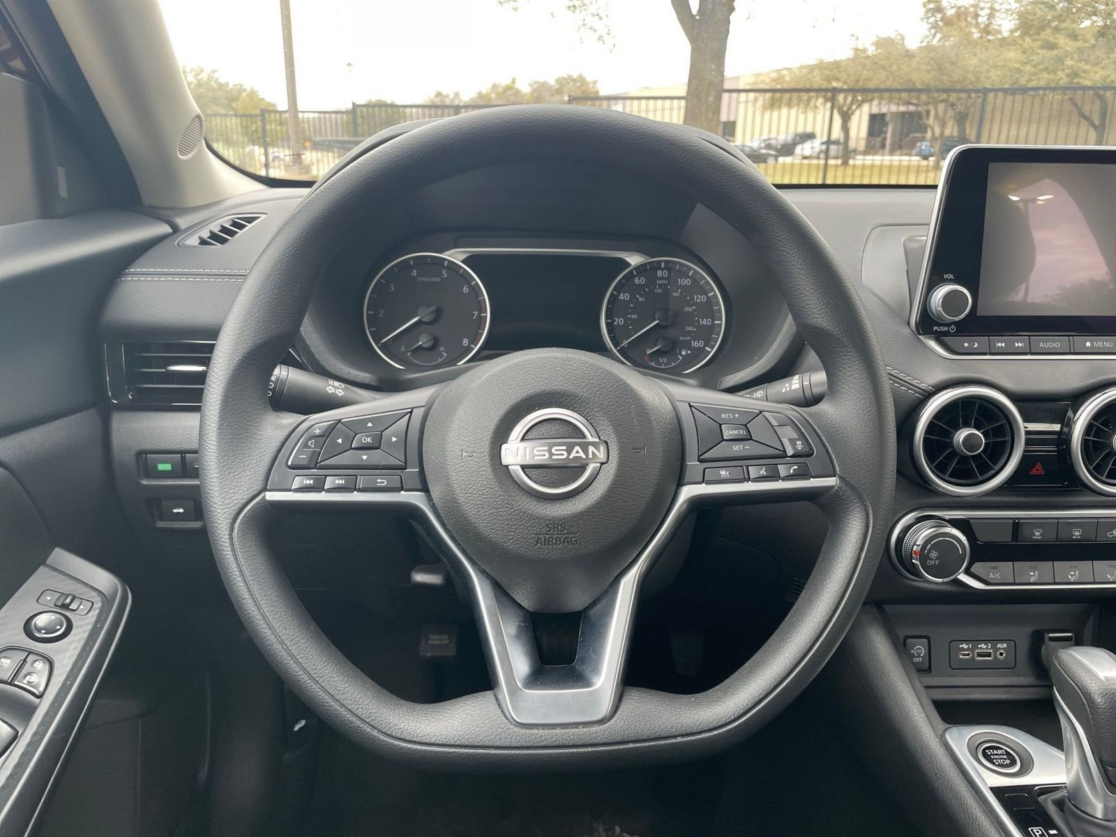 Thumbnail: 2025 Nissan Sentra - 31