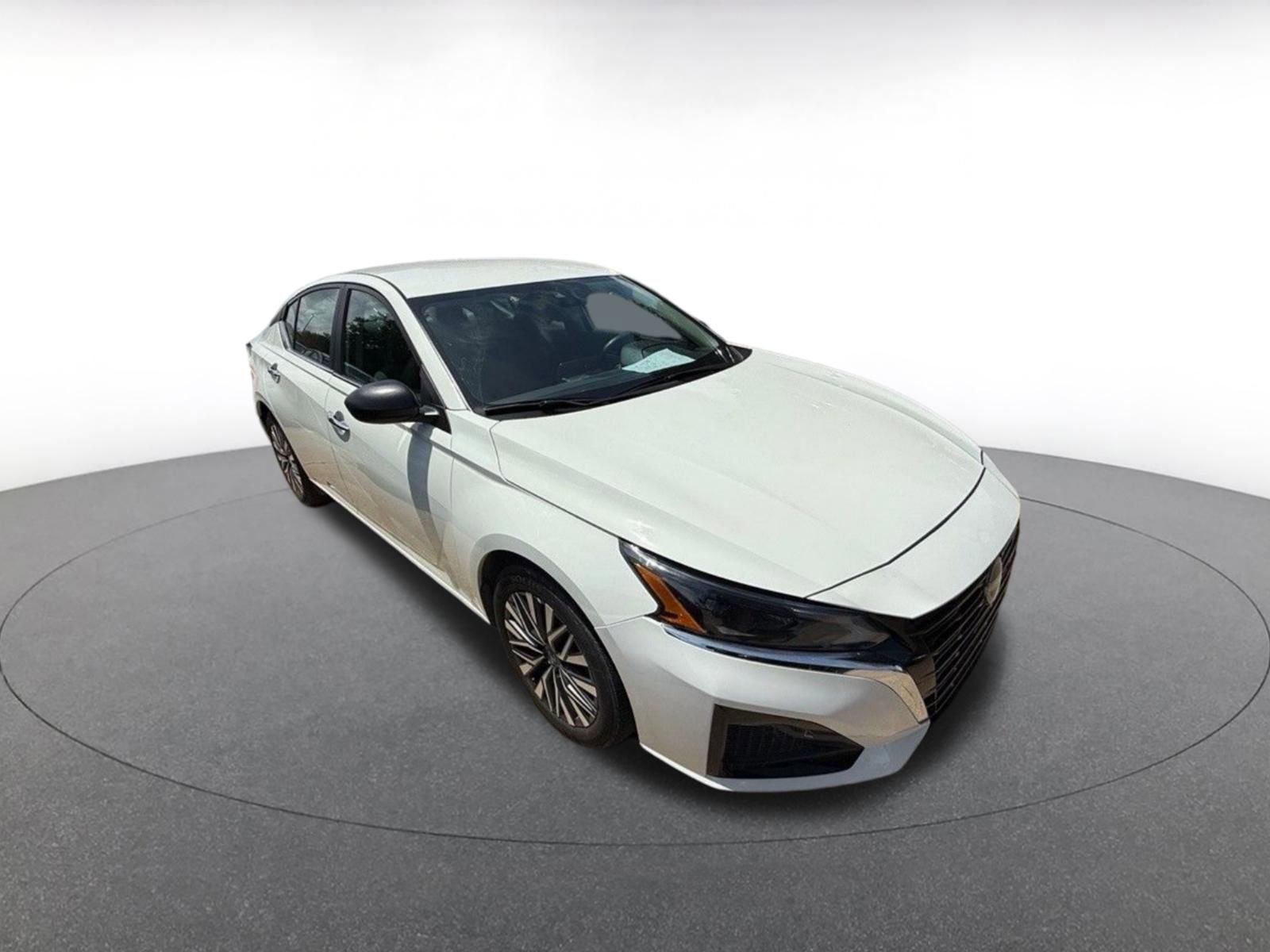 Thumbnail: 2025 Nissan Altima - 2
