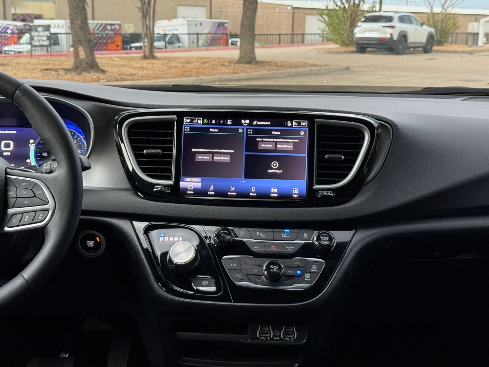 Thumbnail: 2025 Chrysler Pacifica - 16