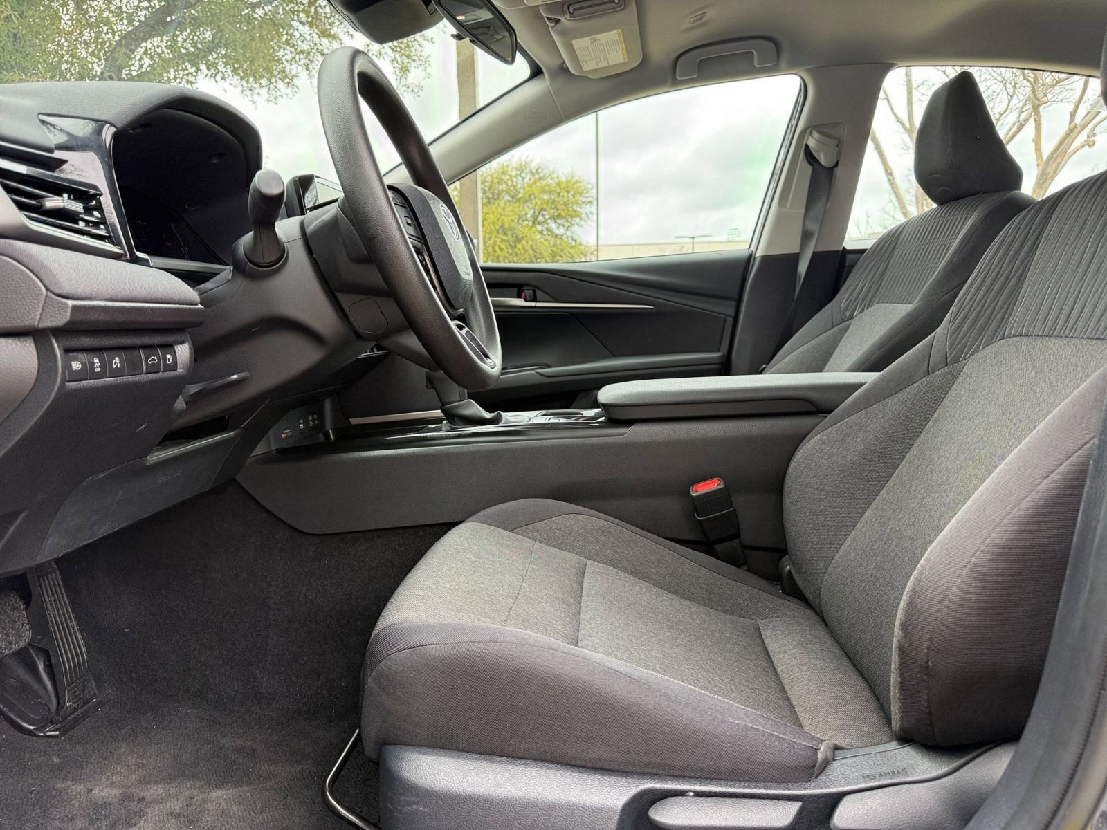 Thumbnail: 2025 Toyota Camry - 27